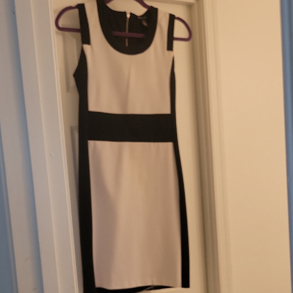 KENNETH COLE NEW YORK Minimal‎ Party Wear Chic Career Wear Dress Womens Sz 4